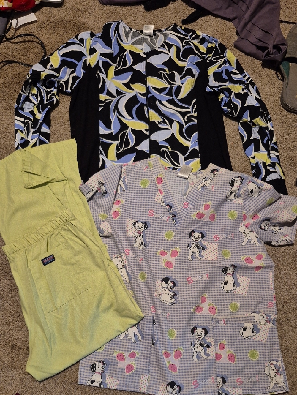 Disney Scrub Top and Pants Set Dalamation Top Long Sleeve Coat Cover Green Pant